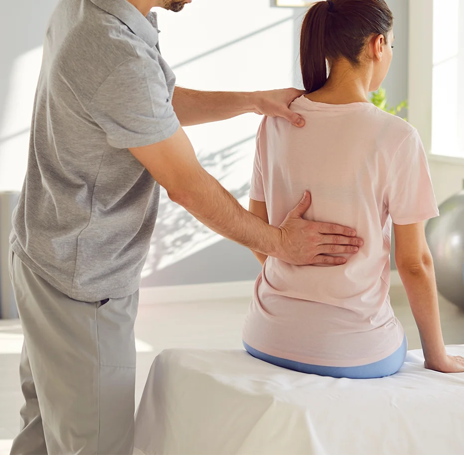 Ejercicio terapéutico de control postural supervisado por un fisioterapeuta